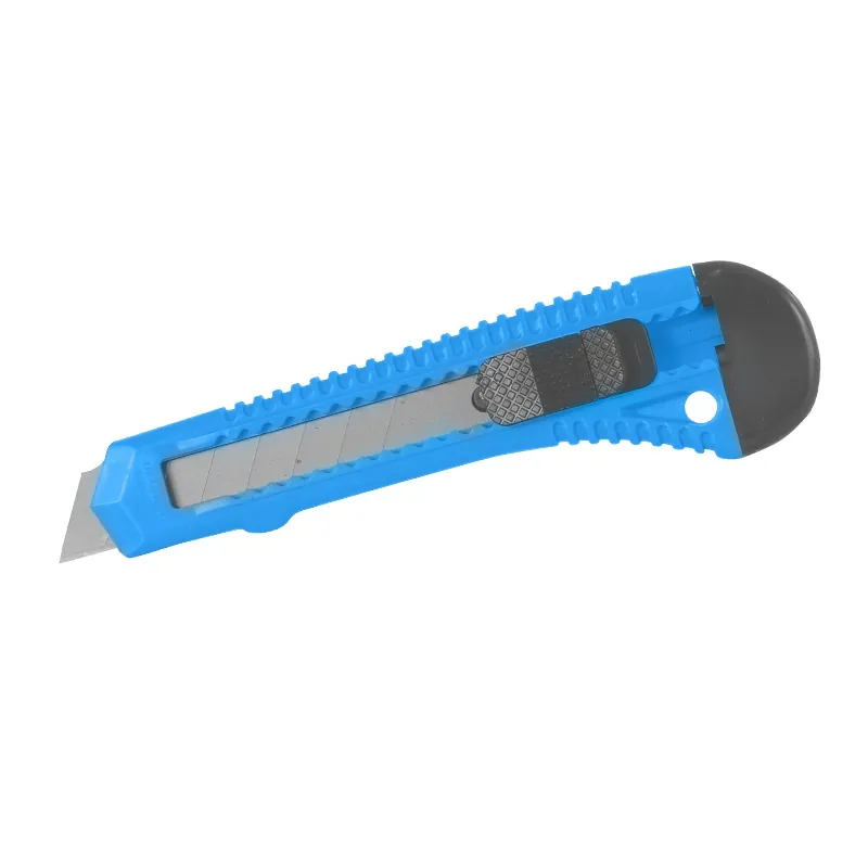 Cutter Plastic cu Buton Blocare - 18MM