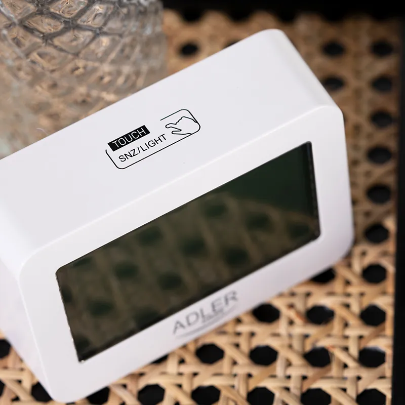 Ceas Alarma cu Baterii 2 X R6 Adler