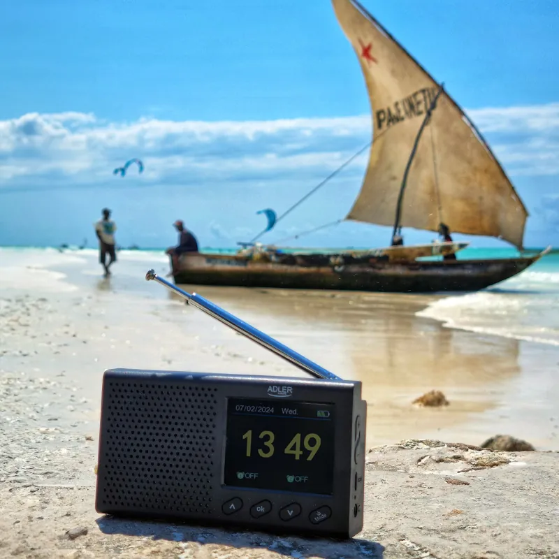 Radio Portabil cu Ceas AD 1198 Adler