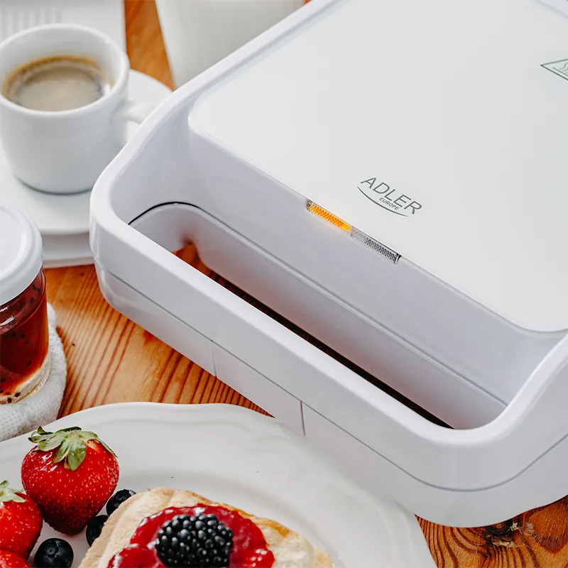 Sandwich Maker 2 in 1 AD 3070 Alb Adler