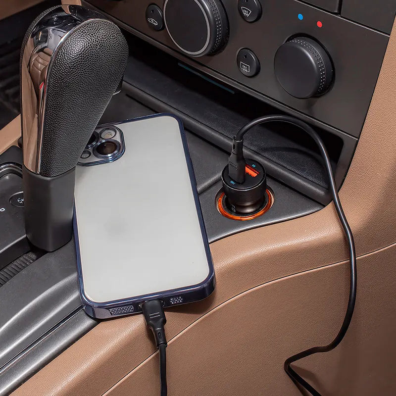 Incarcator Auto PD 1 X USB-C 20W si 1 X USB + Cablu USB-C 60W