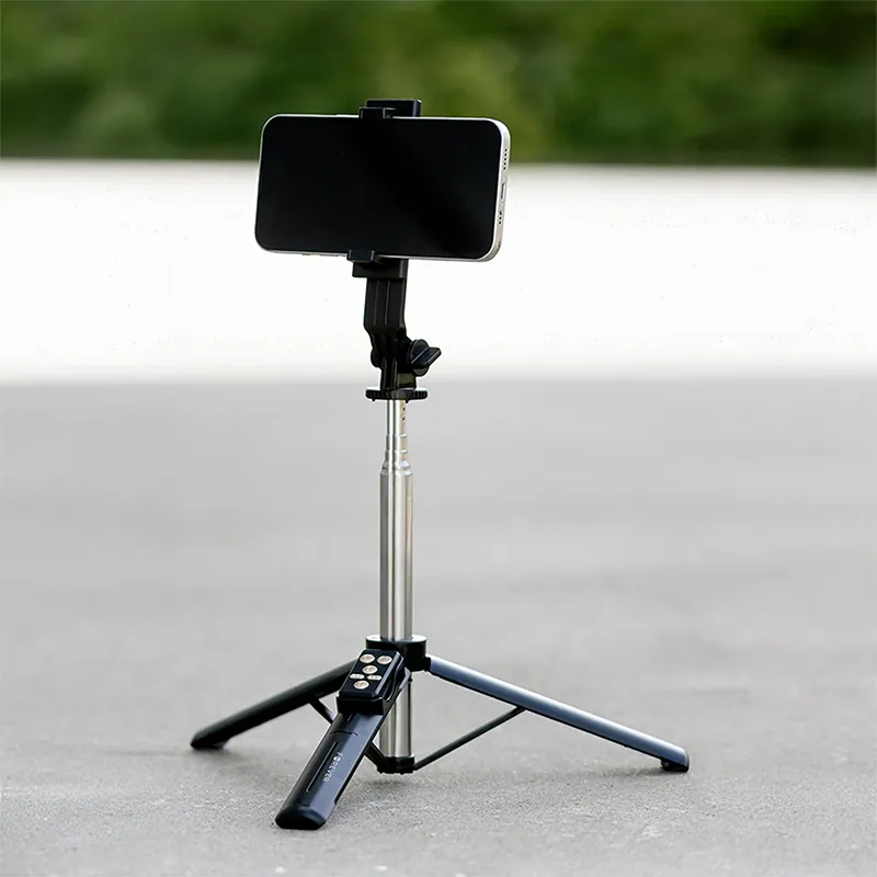 Selfie Stick cu Trepied 2IN1 cu Bluetooth si Telecomanda