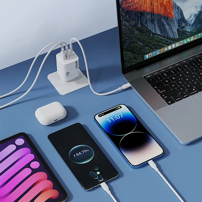 Incarcator Retea PD+QC 2XUSB-C + USB-A 3.0 PD 2.4A 65W - Alb