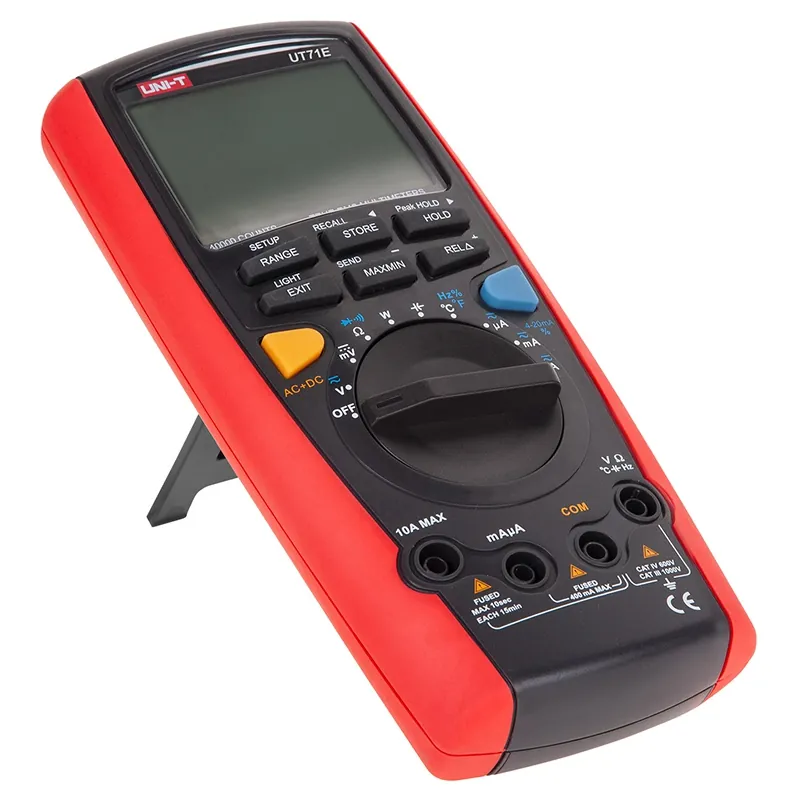 Multimetru UT71E