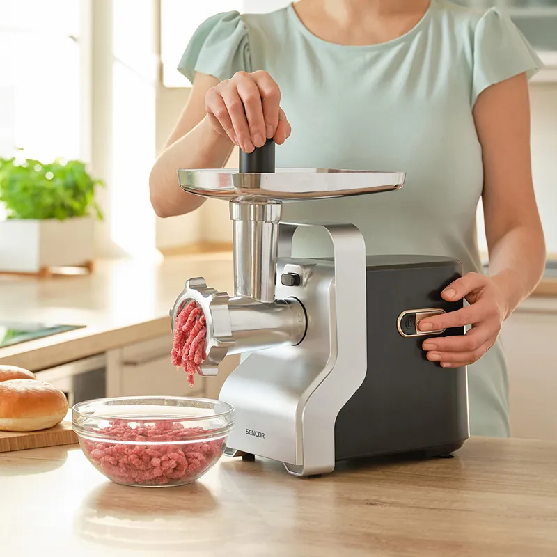 Masina de Tocat Carne 700W Sencor