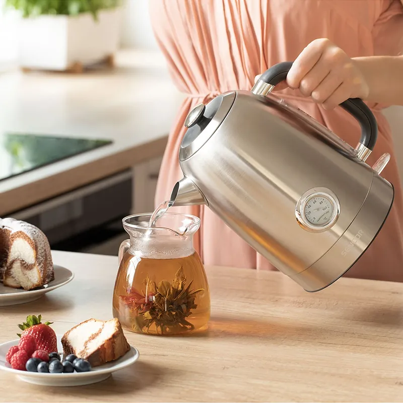 Fierbator Electric 1.7L 2200W Sencor