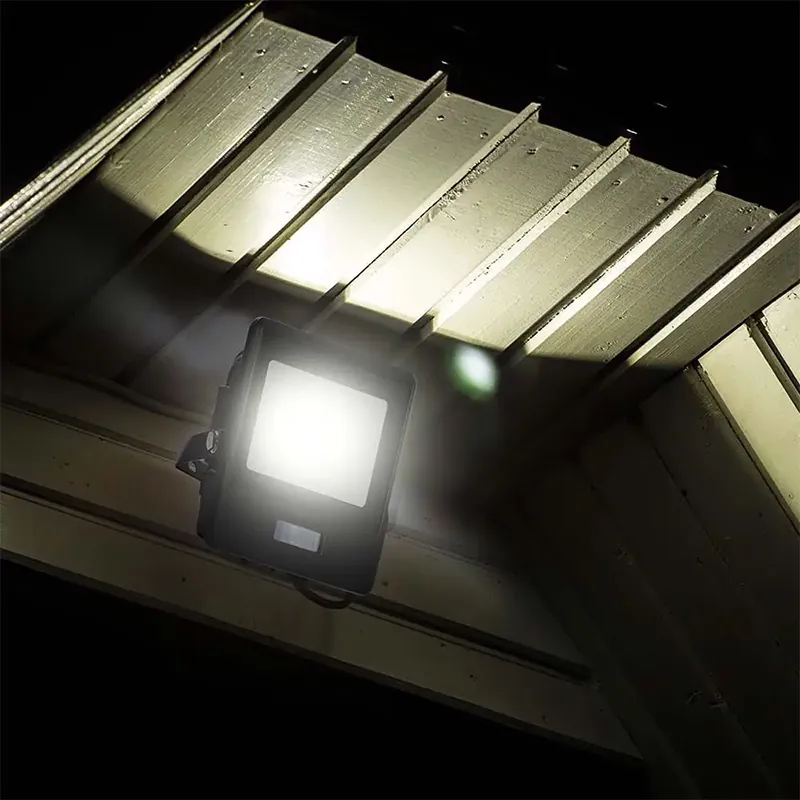 Reflector LED SMD 30W 6400K IP65 cu Senzor Miscare - Negru