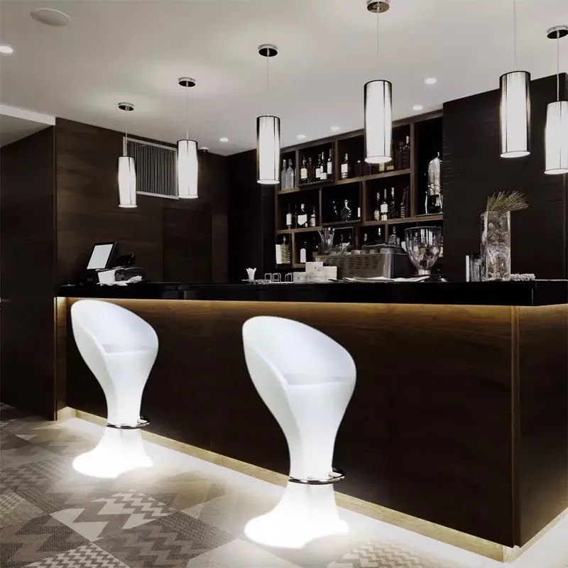Scaun Inalt Tip Bar Iluminata LED RGB 65X110CM