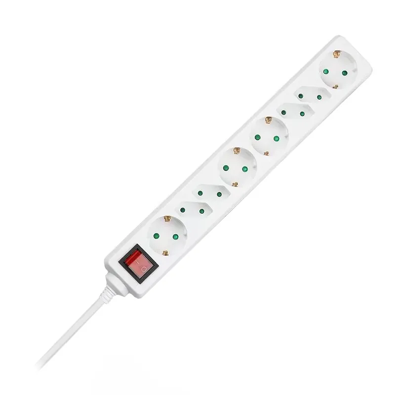 Prelungitor 8 Cai cu Intrerupator 1.5M( 3G1.5MM2) - Alb