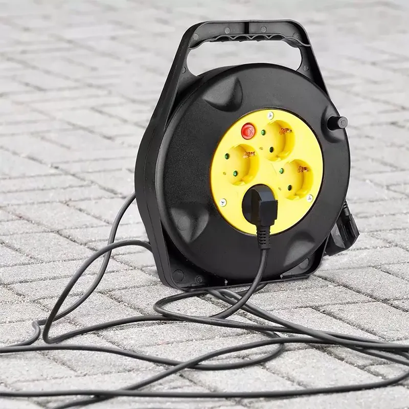 Prelungitor Rola 4 Cai 10M(3G1.5MM2)