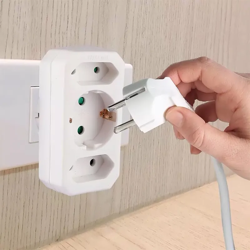 Adaptor 3 Prize 1X16A 2X2.5A Max 3500W