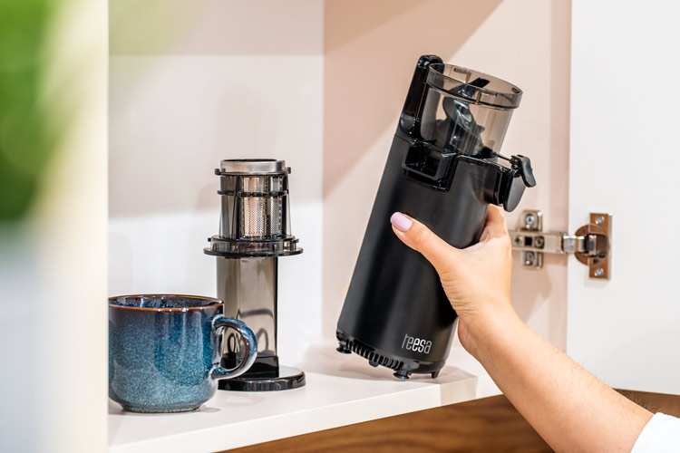 Slow juicer compact Slow juicer compact
