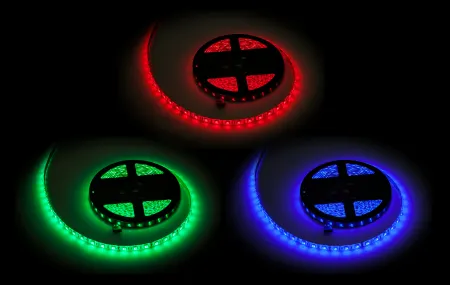 Banda LED RGB 5 m IP65 12 V Rebel