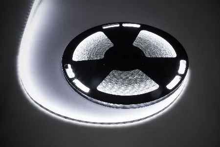 Banda LED 25 m Rebel, 1500 x 5050 SMD, alb rece, IP65, 12 V
