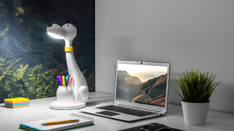 Lampa LED Birou Copii Model Catel Rebel