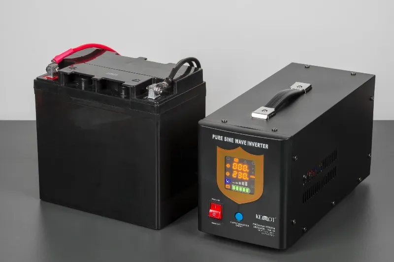 UPS cu Sinus Pur - 24V / 1050W / Negru