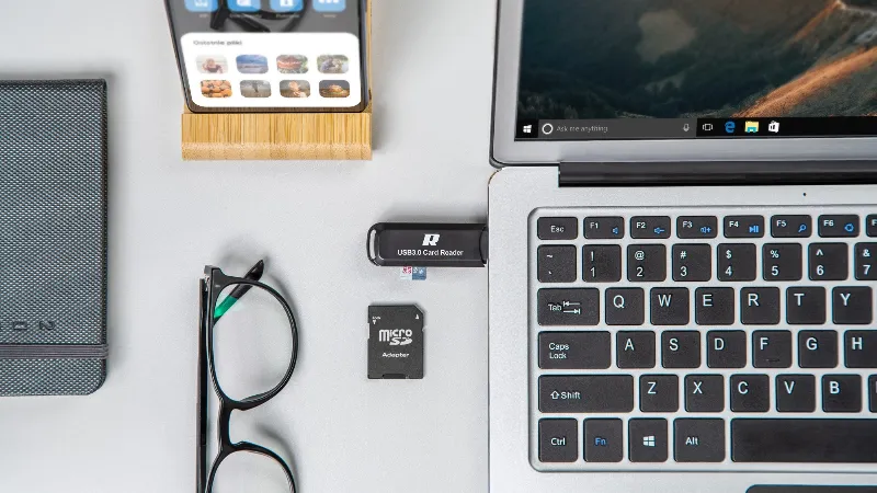 Cititor Micro SD USB 3.0 Rebel