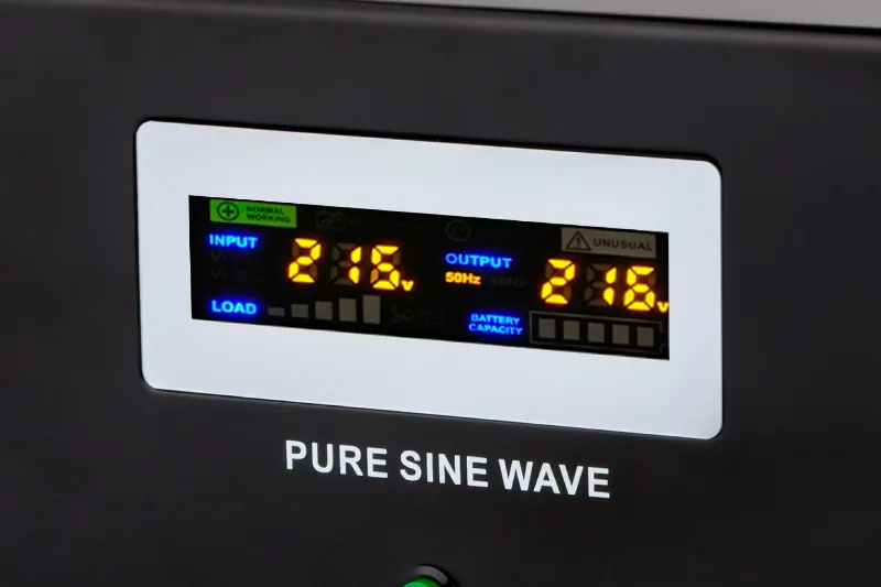 UPS Centrale Termice Sinus Pur 2200VA/1600W 12V Kemot