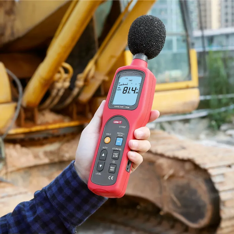 Decibelmetru Digital UT352